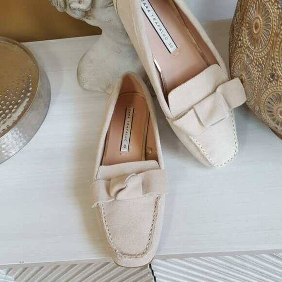NWOB! ZARA Trafaluc SUEDE SPLIT Loafers W/BOW SZ 8 - Picture 1 of 7